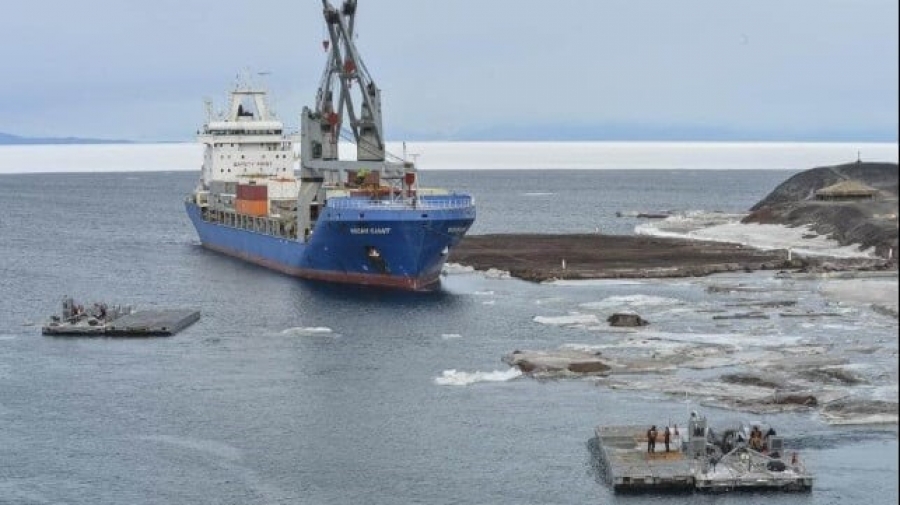 US Cargo Ship Delivers New Causeway Along with Supplies to Antarctic